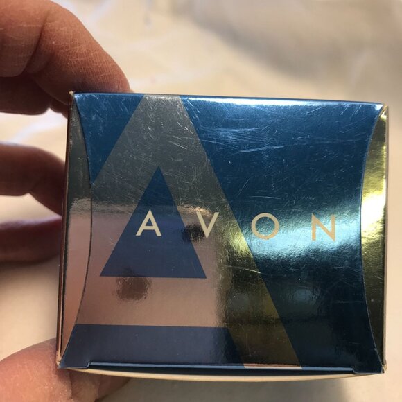 10K Diamond Accent Initial Pendant "L" In Velvet Box By Avon - Picture 2 of 15